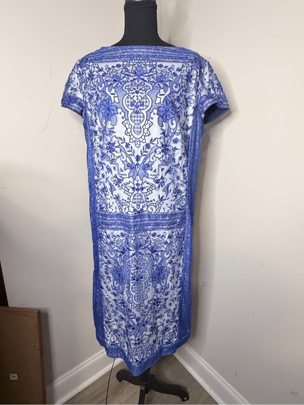 Tadashi Shoji Blue and White Floral Midi Shift Dress size 10